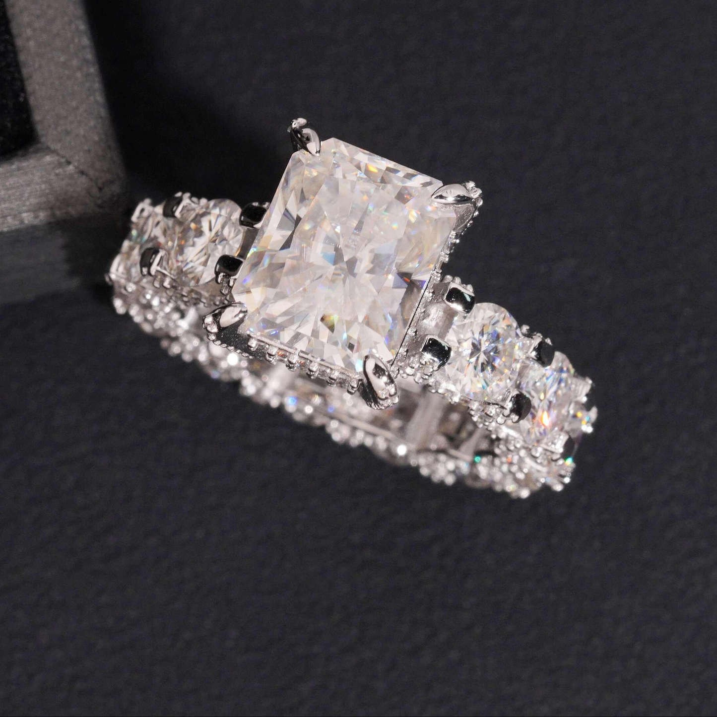 Luxury 5Ct Radiant Silver Ring